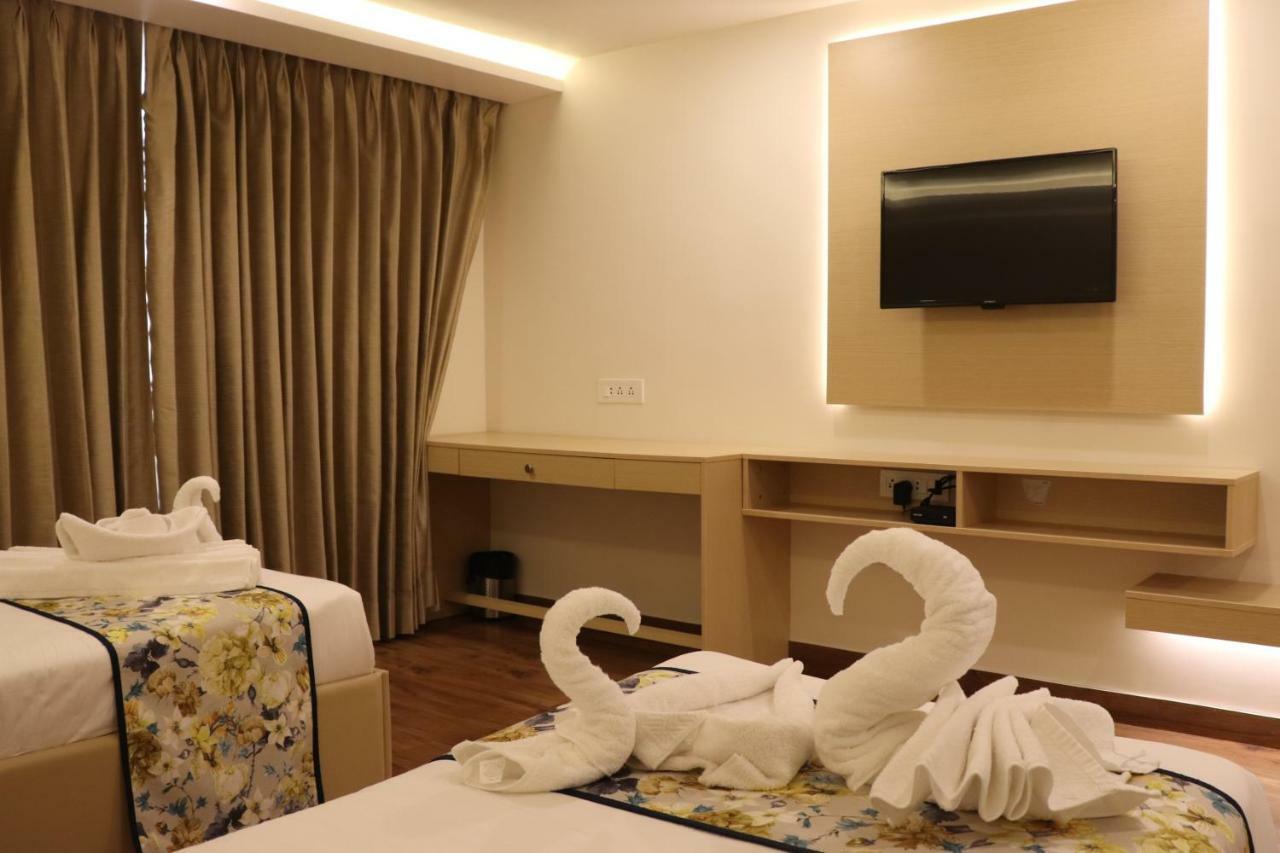 Hotel Le Amor Kota  Extérieur photo