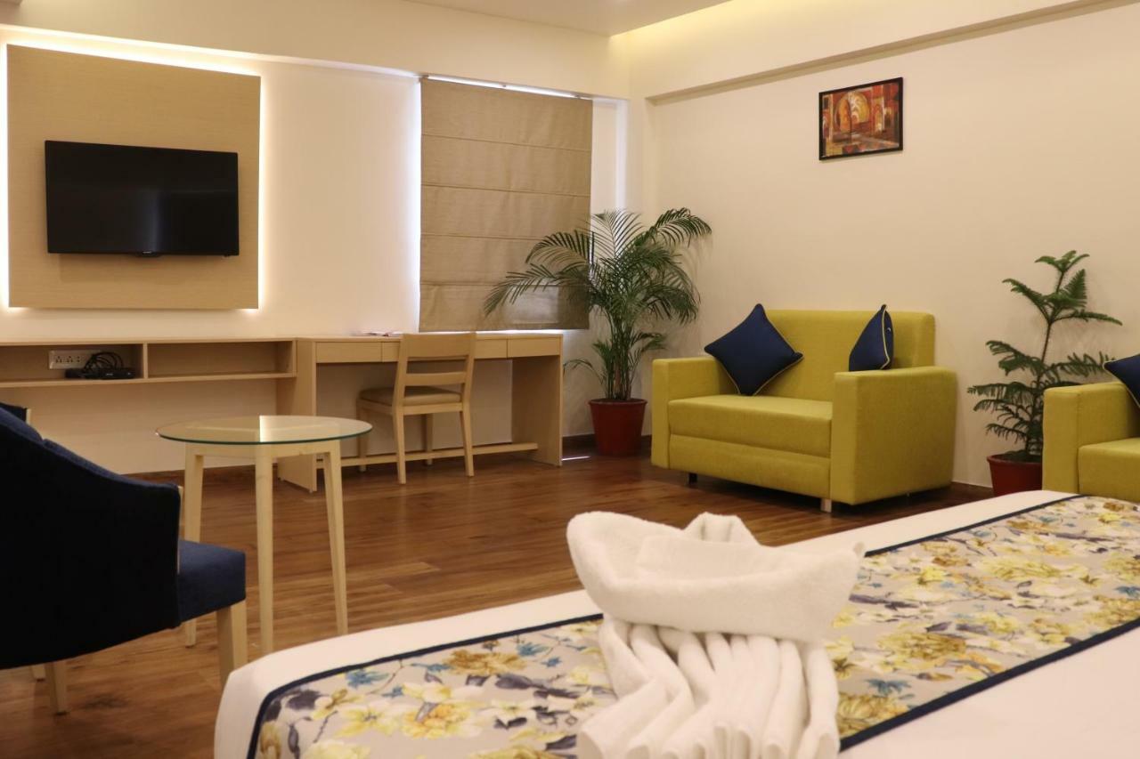 Hotel Le Amor Kota  Extérieur photo