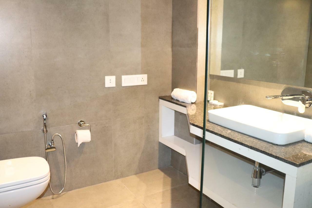 Hotel Le Amor Kota  Extérieur photo