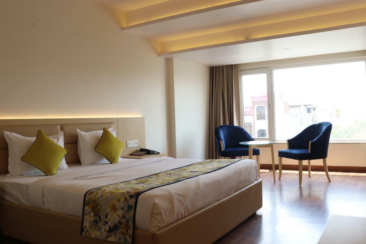 Hotel Le Amor Kota  Extérieur photo
